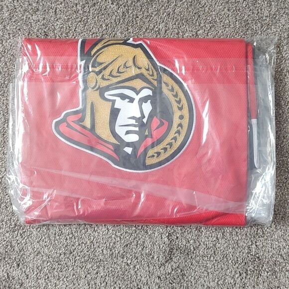 New With Tags Women's Large NHL Ottawa Senators Home Breakaway Fanatics Jersey - Picture 6 of 7